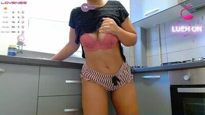 jeniffer1313 public webcam profile photo 2