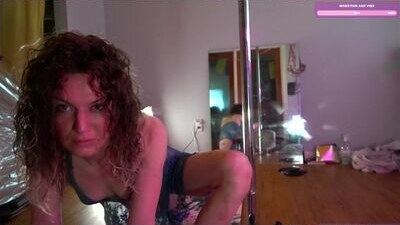 jennabangsbangs public webcam profile photo 8