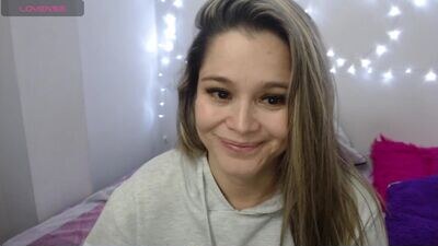 jessi_robertss public webcam profile photo 3