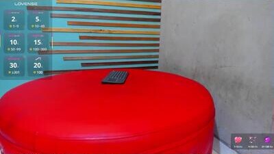 jharol_cardona public webcam profile photo 5