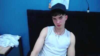 jheampiero public webcam profile photo 3