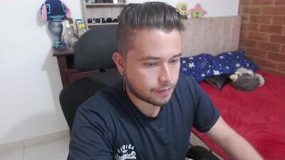 johanleonsweetboy public webcam profile photo 10
