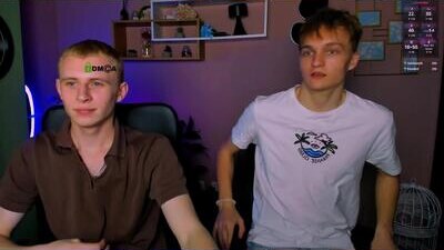 john_lik public webcam profile photo 10