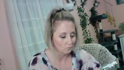 joliexx41 public webcam profile photo 2
