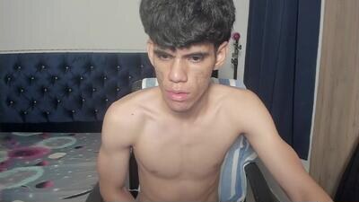 josy_11 public webcam profile photo 3