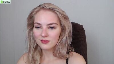 jscarlett public webcam profile photo 2