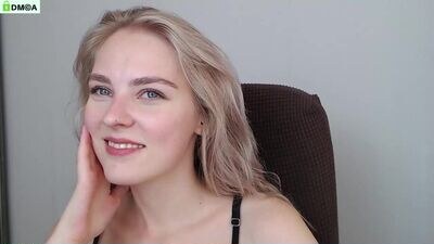jscarlett public webcam profile photo 3