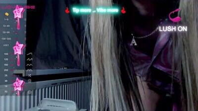 ju_di_ public webcam profile photo 8