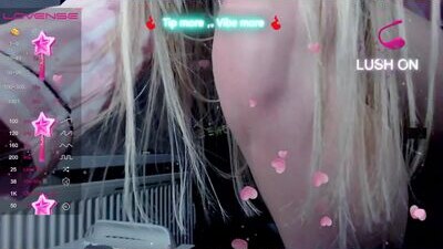 ju_di_ public webcam profile photo 9