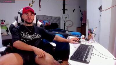 juan_bruce public webcam profile photo 7