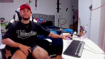juan_bruce public webcam profile photo 8