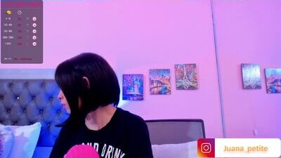 juana_petite public webcam profile photo 5