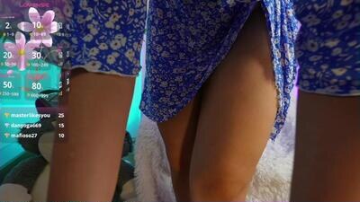 julesbennet public webcam profile photo 3