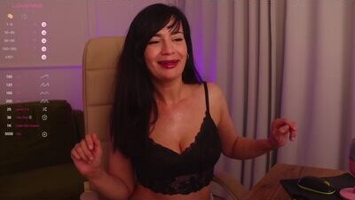 julia_frey public webcam profile photo 5