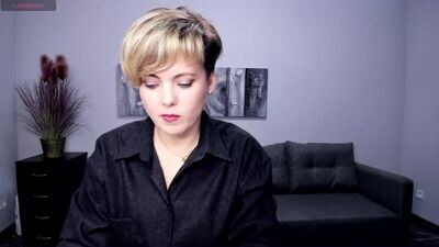 julia_wilsons public webcam profile photo 4