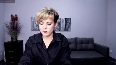 julia_wilsons public webcam profile photo 7