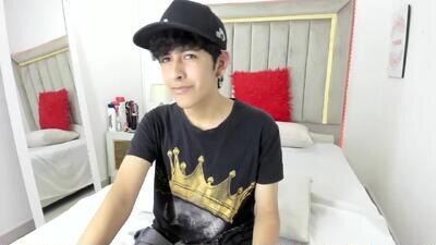 julian_xp public webcam profile photo 3