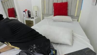 julian_xp public webcam profile photo 7