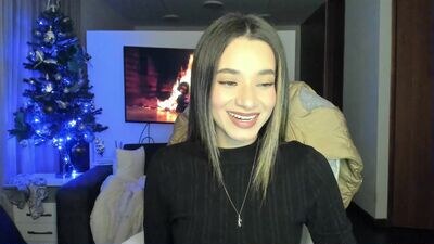 julidavila public webcam profile photo 2