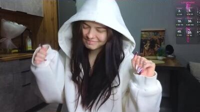 julidropp public webcam profile photo 8