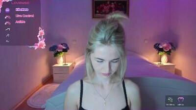 julieblazex public webcam profile photo 10