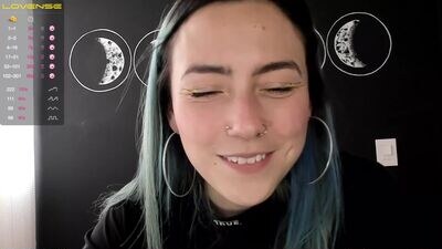 juliet_sourire public webcam profile photo 2