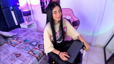 julietacheer public webcam profile photo 4