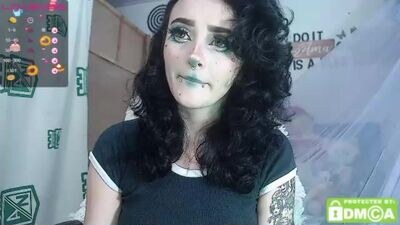 julietajaguar public webcam profile photo 2