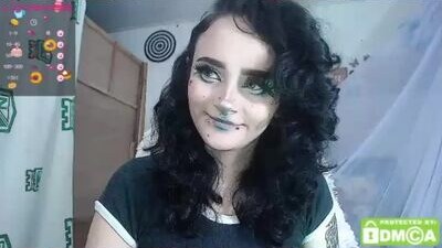 julietajaguar public webcam profile photo 5