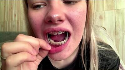 juligwartney public webcam profile photo 5