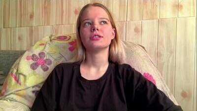 juligwartney public webcam profile photo 10