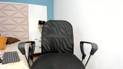 julimonroe19 public webcam profile photo 8