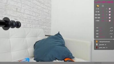 julymoore_ public webcam profile photo 2