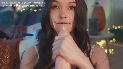 juna_j public webcam profile photo 5