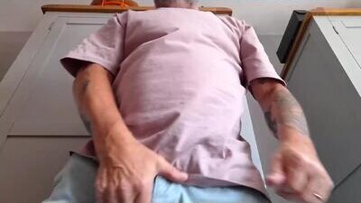 justenjoyingurcompany public webcam profile photo 6