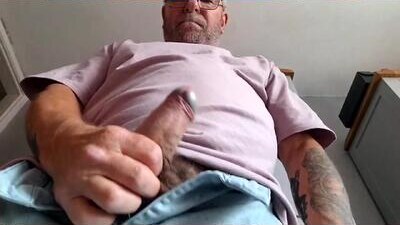 justenjoyingurcompany public webcam profile photo 10