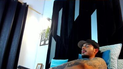 justin_whitejs public webcam profile photo 8