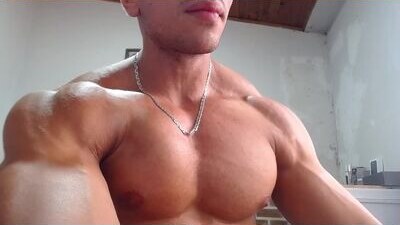 justinkart public webcam profile photo 10