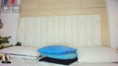 jvenuss public webcam profile photo 10