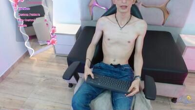 kai_tay1 public webcam profile photo 4