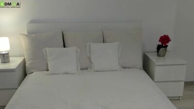kara_delevingne public webcam profile photo 10