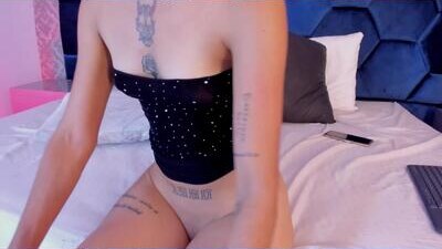 karath0rn_ public webcam profile photo 9