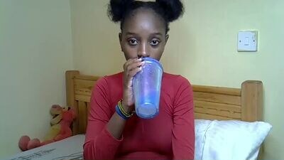 kareyn_ke public webcam profile photo 3