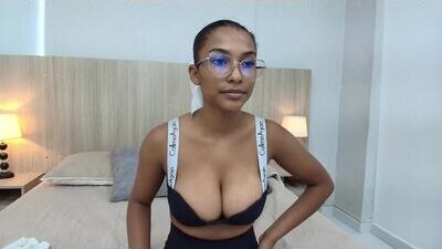 karina_calderon public webcam profile photo 10