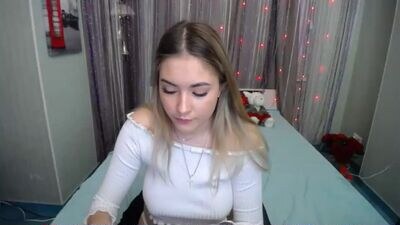 karina_darry public webcam profile photo 4