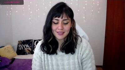 karlie_02 public webcam profile photo 5