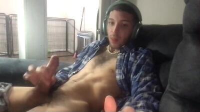 karlossins public webcam profile photo 3