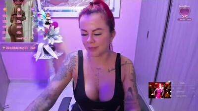 karol_milf__ public webcam profile photo 5