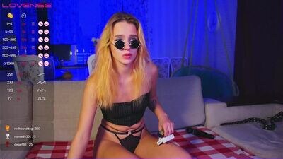 kassie___klein public webcam profile photo 3
