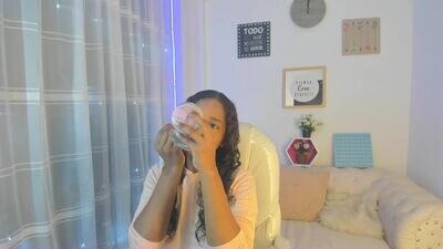 katalella_ds public webcam profile photo 3